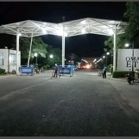 Brij Darshan Vrindavan Bagian luar foto